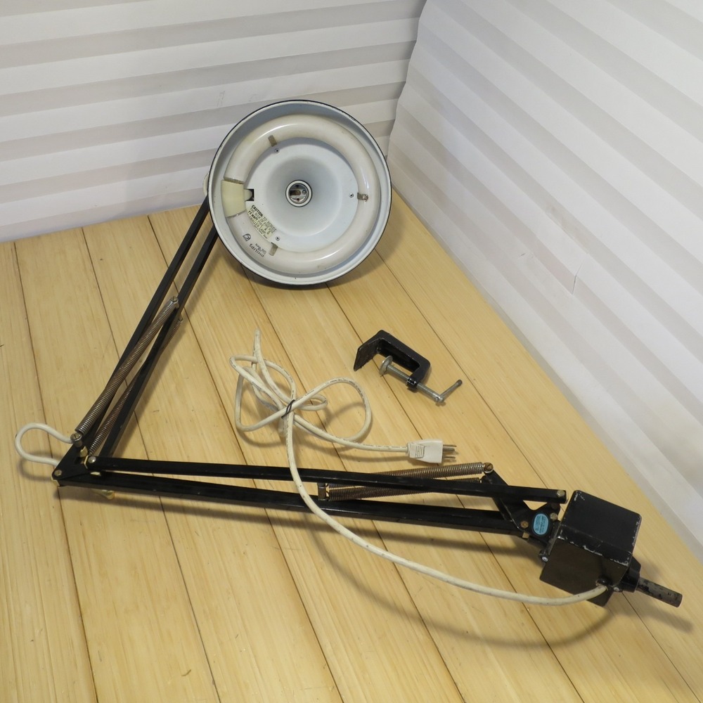 VTG Black Underwriters Articulating Desk Table Portable Lamp Drafting AN-2577